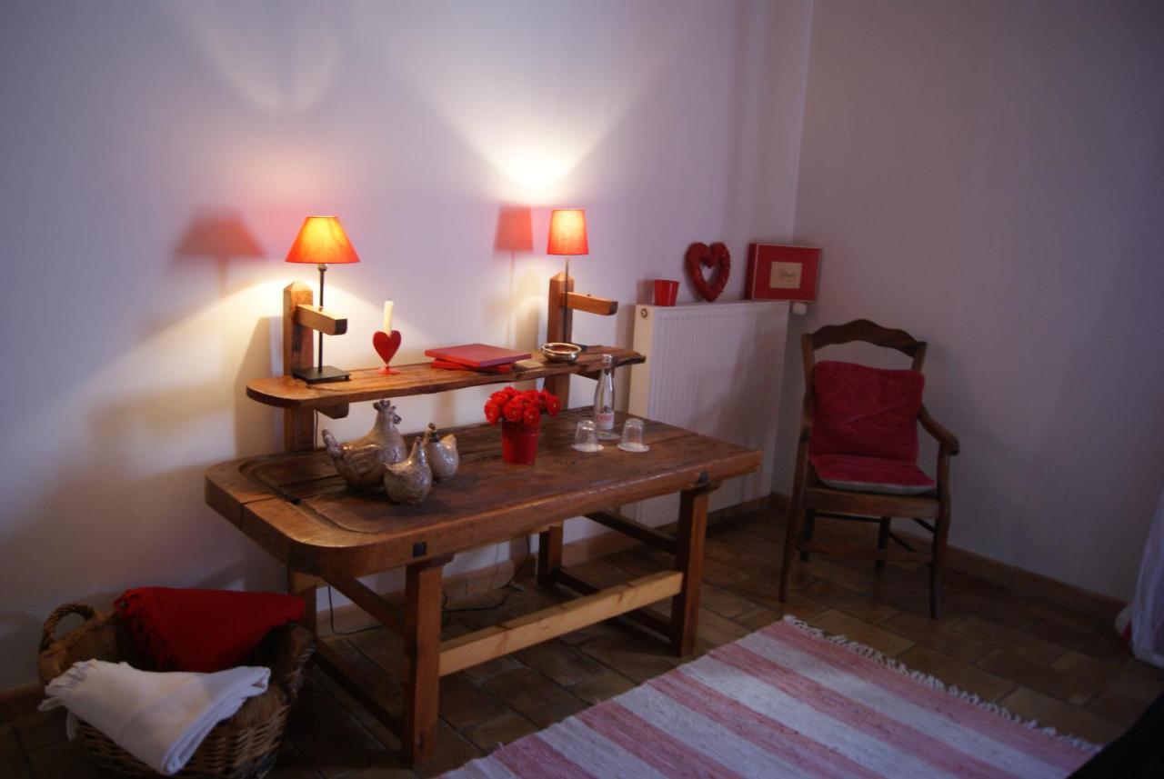 La Ferme De Gigognan Bed & Breakfast Avignon Exterior photo