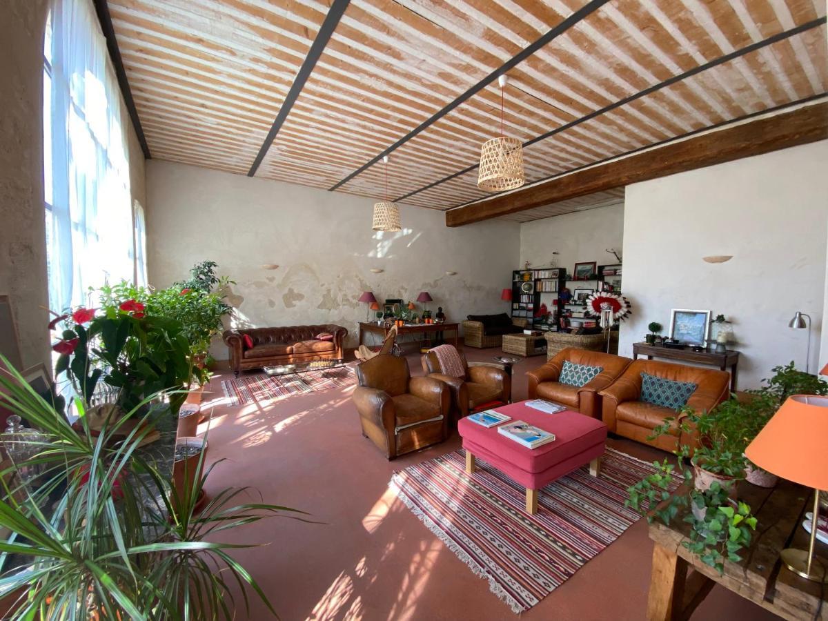 La Ferme De Gigognan Bed & Breakfast Avignon Exterior photo