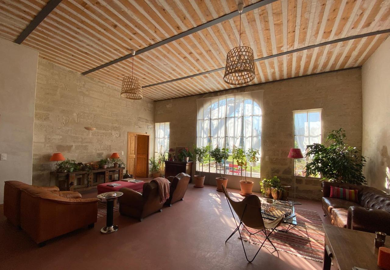 La Ferme De Gigognan Bed & Breakfast Avignon Exterior photo