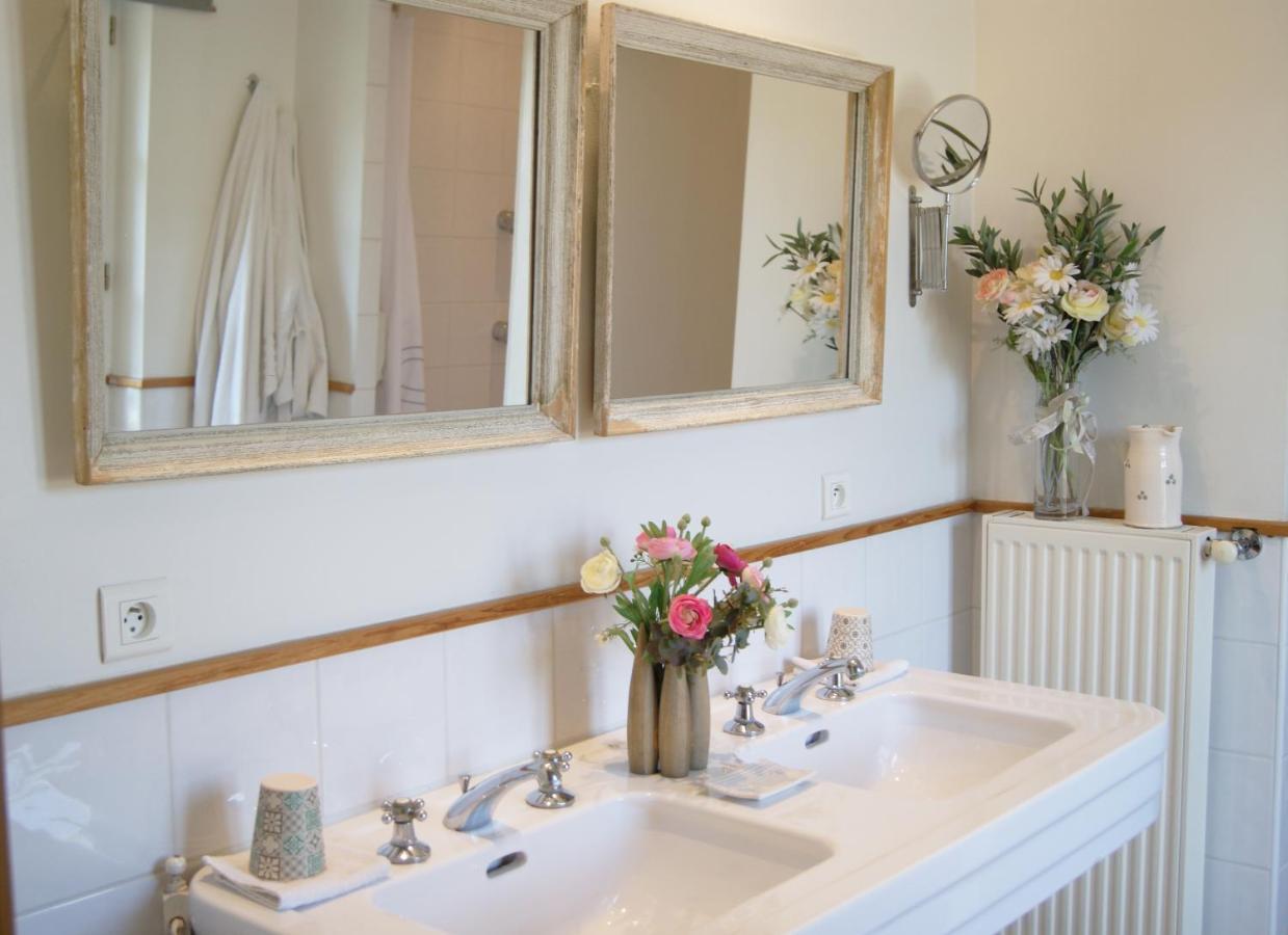 La Ferme De Gigognan Bed & Breakfast Avignon Exterior photo