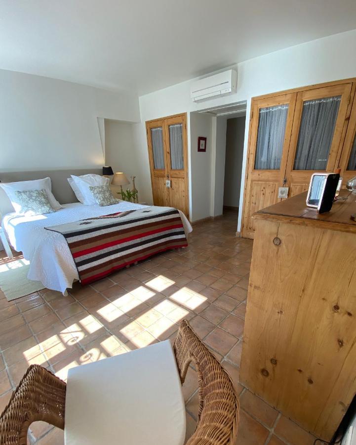 La Ferme De Gigognan Bed & Breakfast Avignon Exterior photo